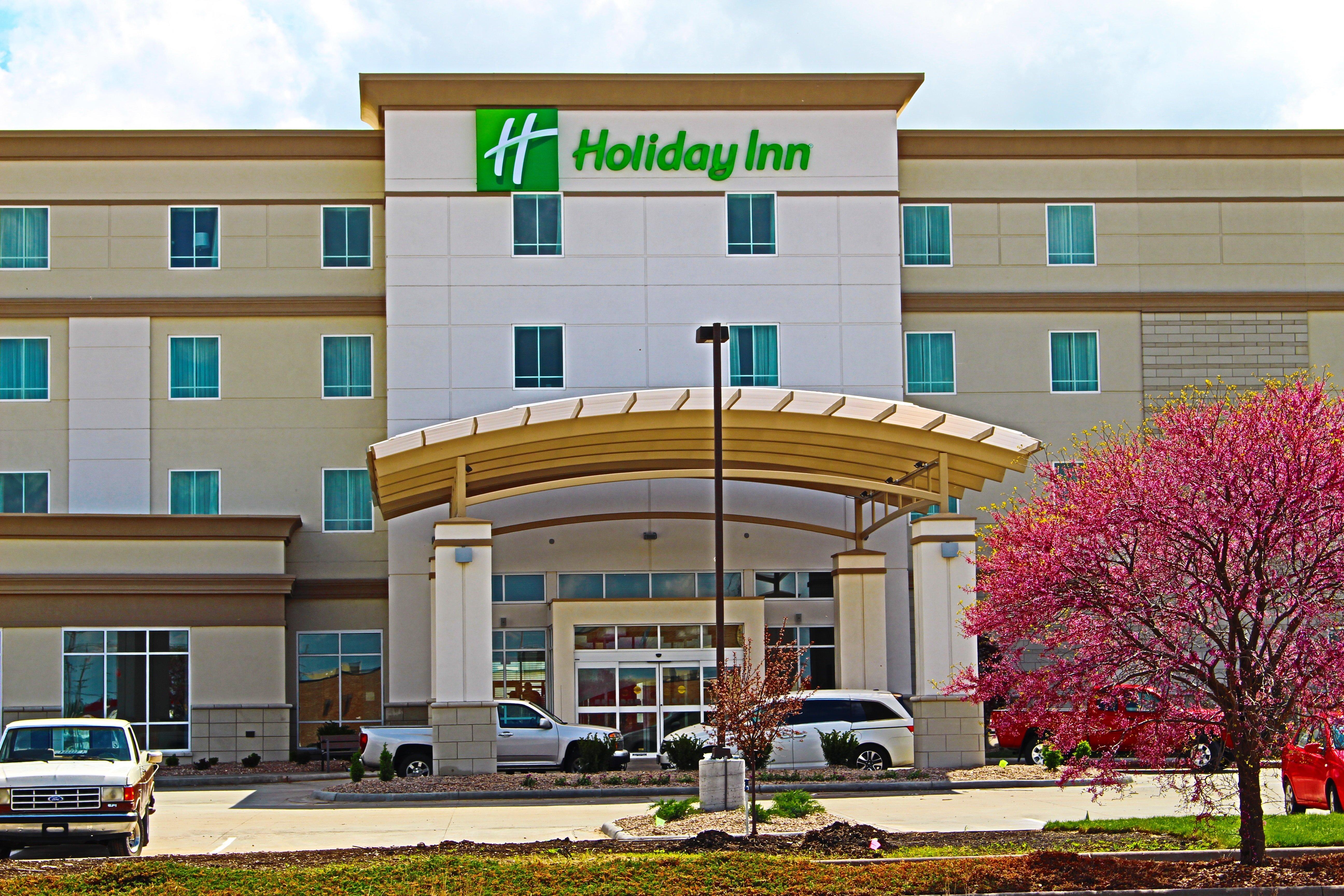 Holiday Inn Salina, An Ihg Hotel Экстерьер фото